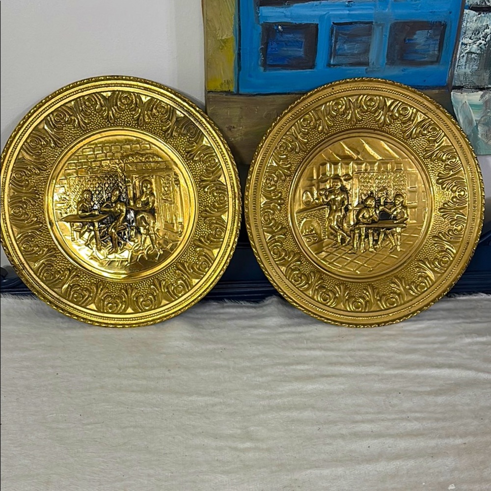 2 Vintage Elegant Brass Decorative Wall Plates Tavern scenes